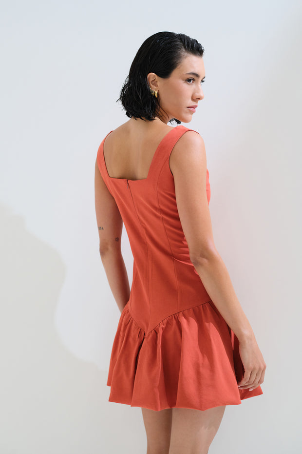 Φόρεμα κοντό με βολάν