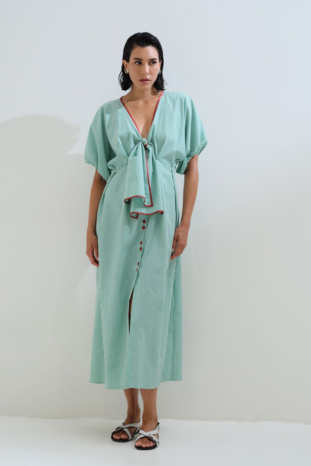 Φόρεμα ριγέ με δέσιμο