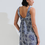 Linen top- ties back 