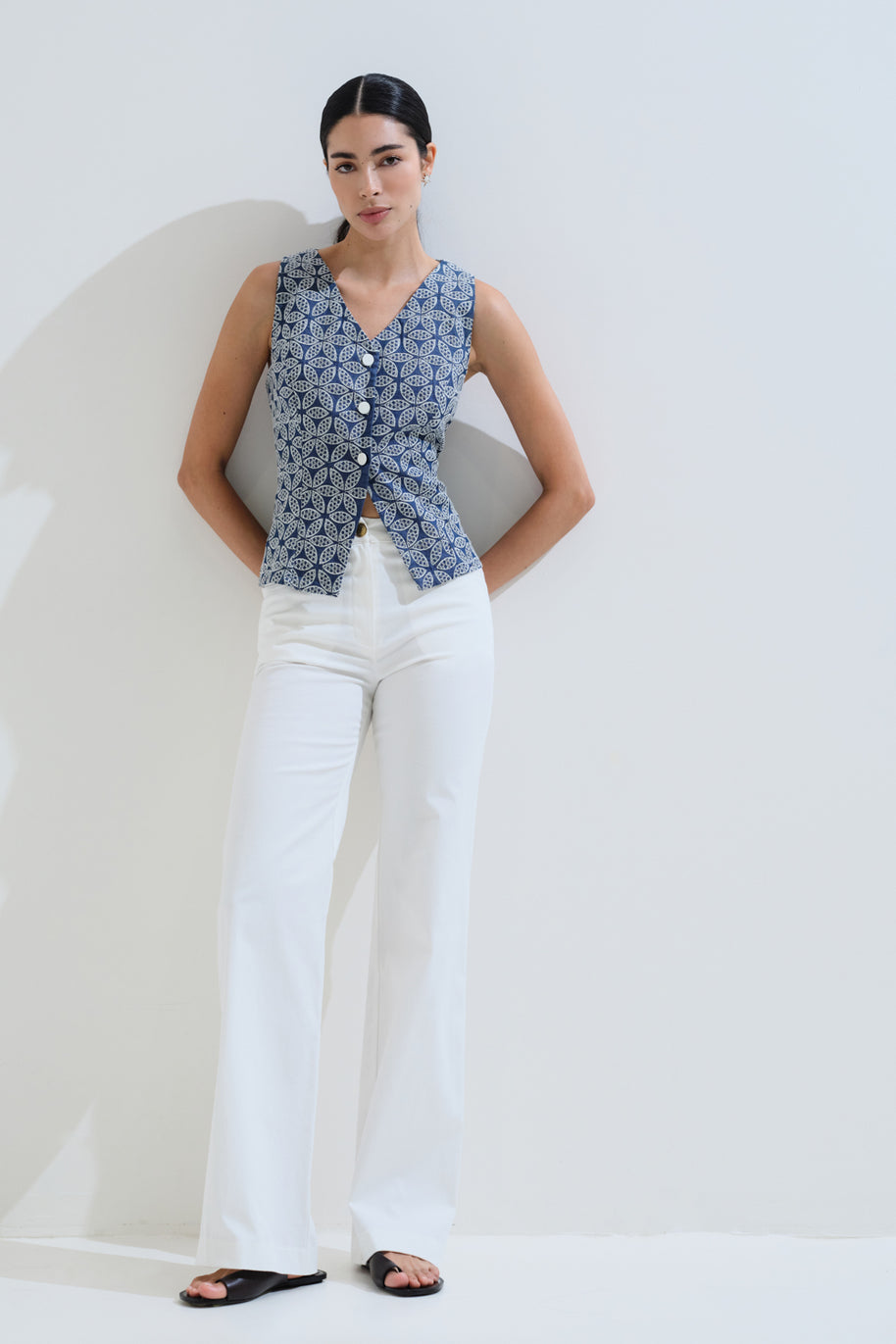 Εmbroidery vest