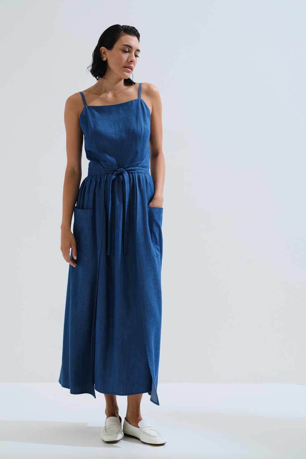 Φόρεμα με πιέτες που δένει