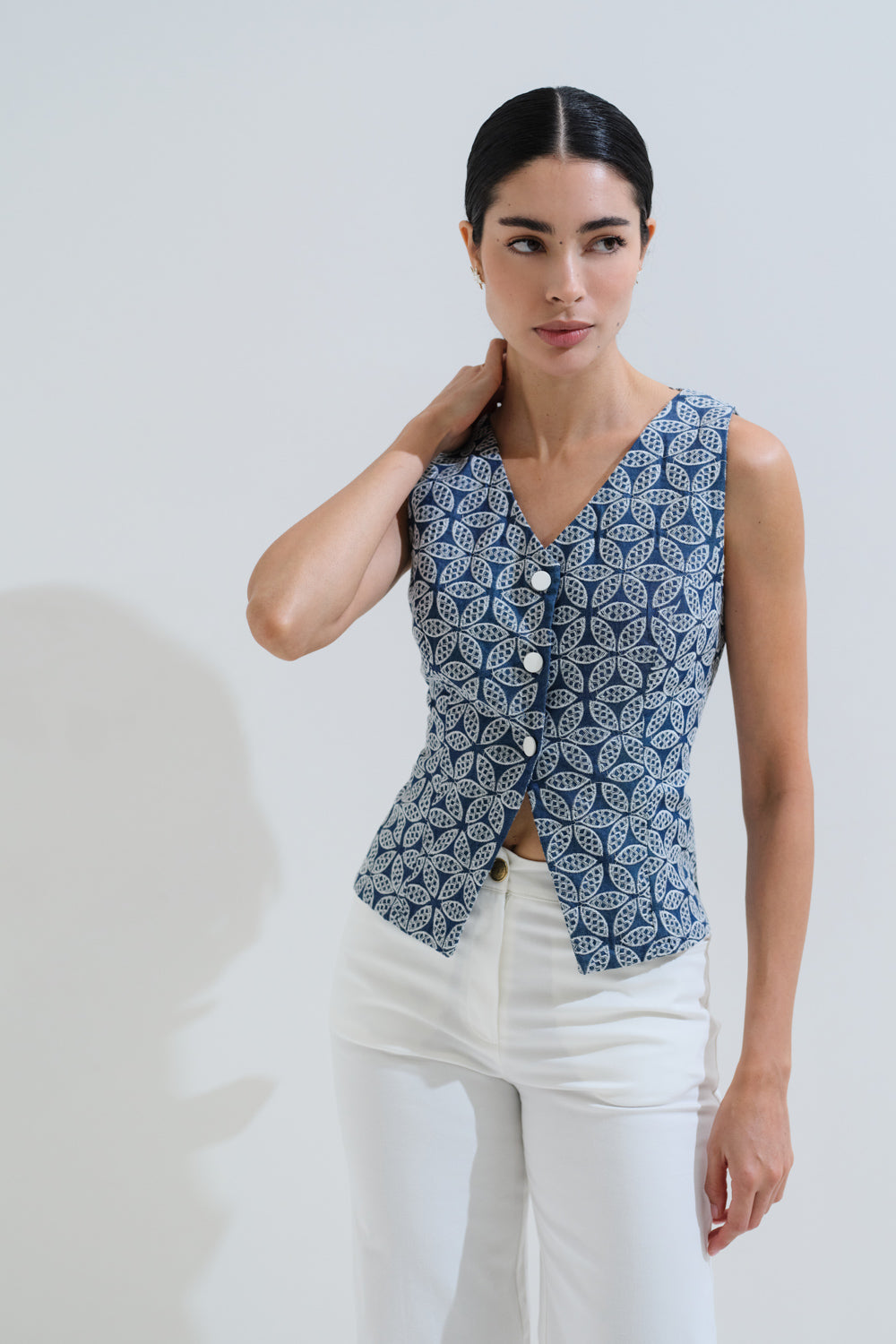 Εmbroidery vest
