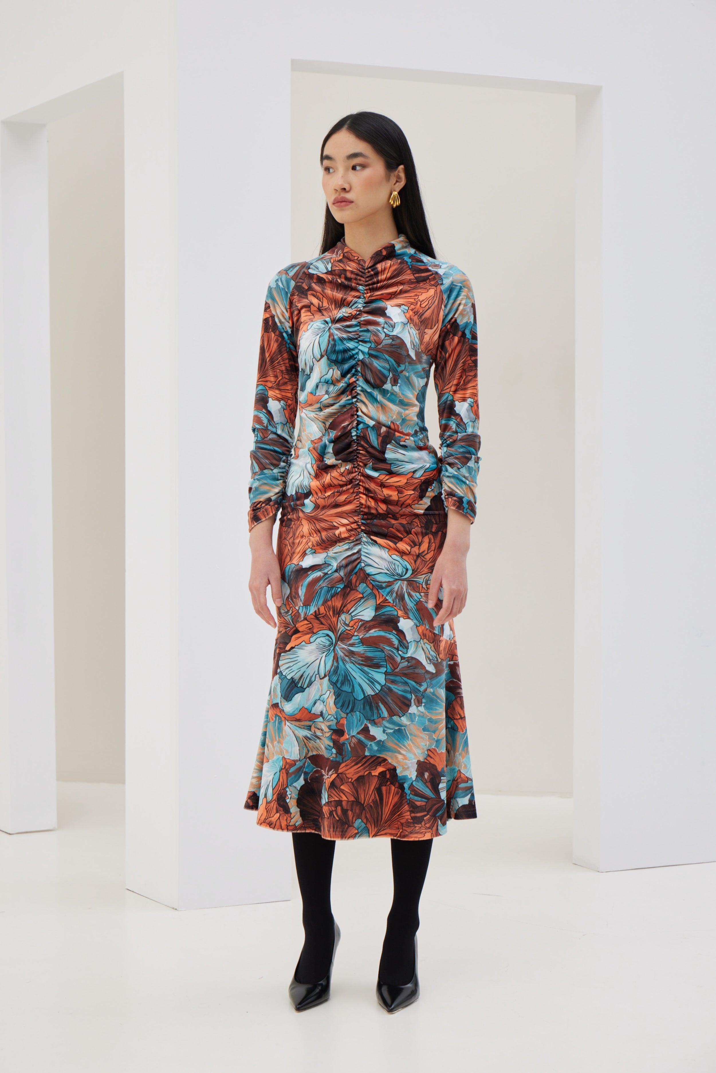 Φόρεμα Βελούδο με Σούρες