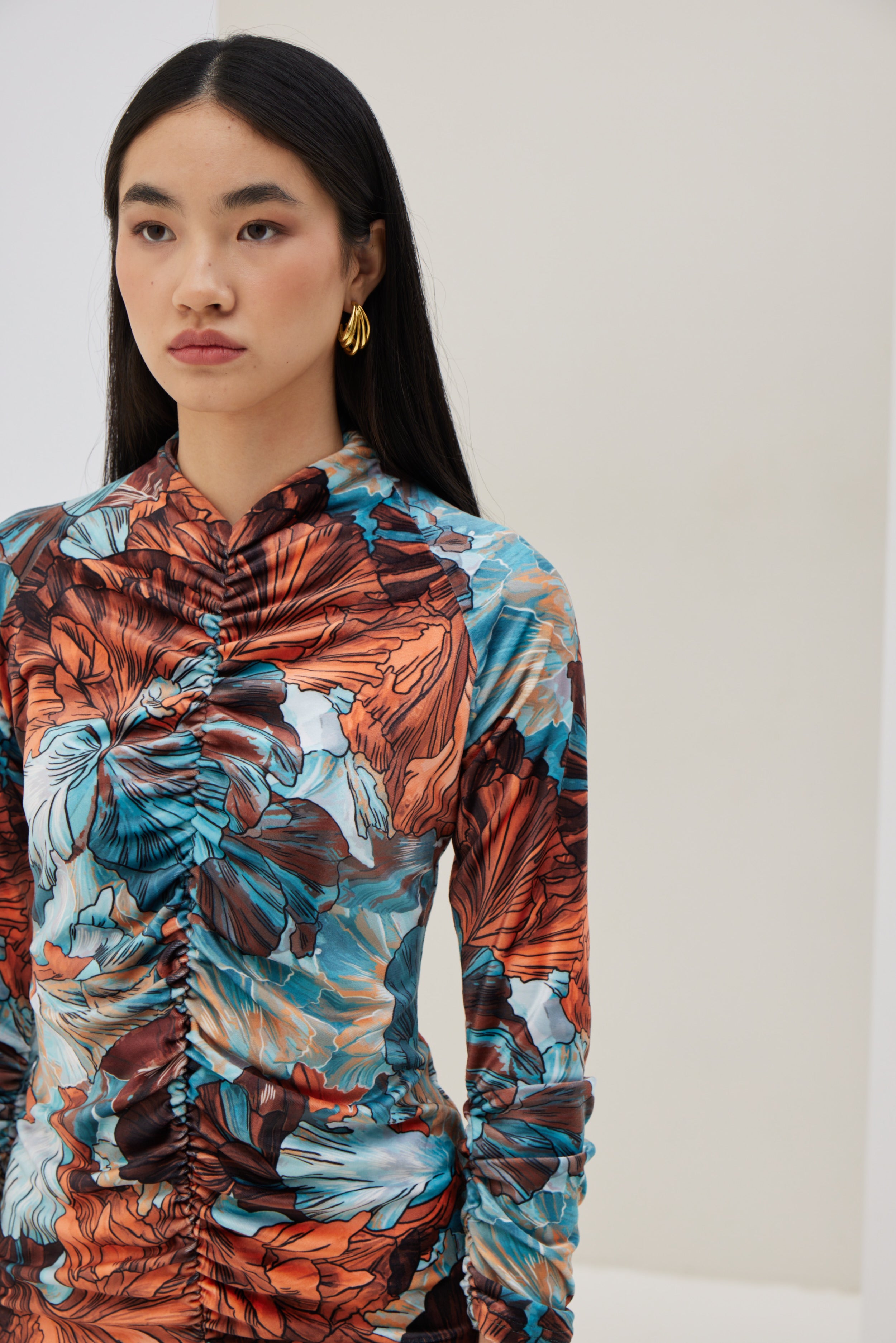 Φόρεμα Βελούδο με Σούρες