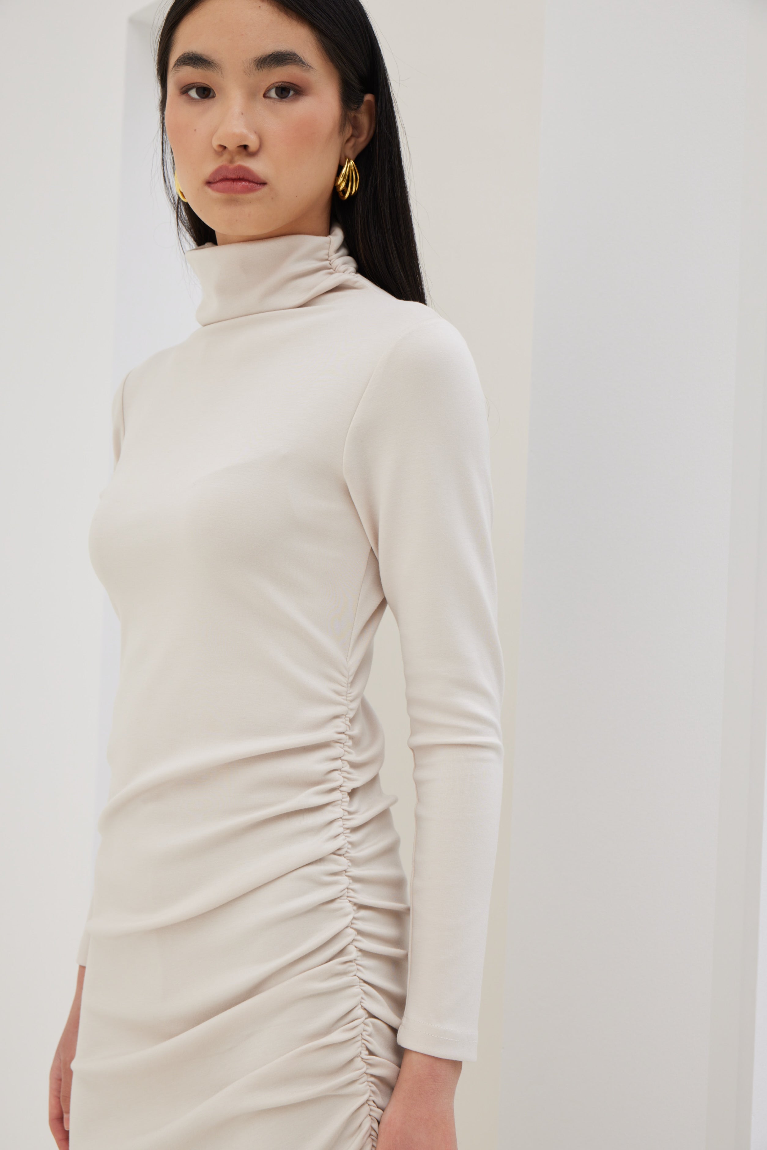 Ασύμμετρο Ελαστικό Φόρεμα