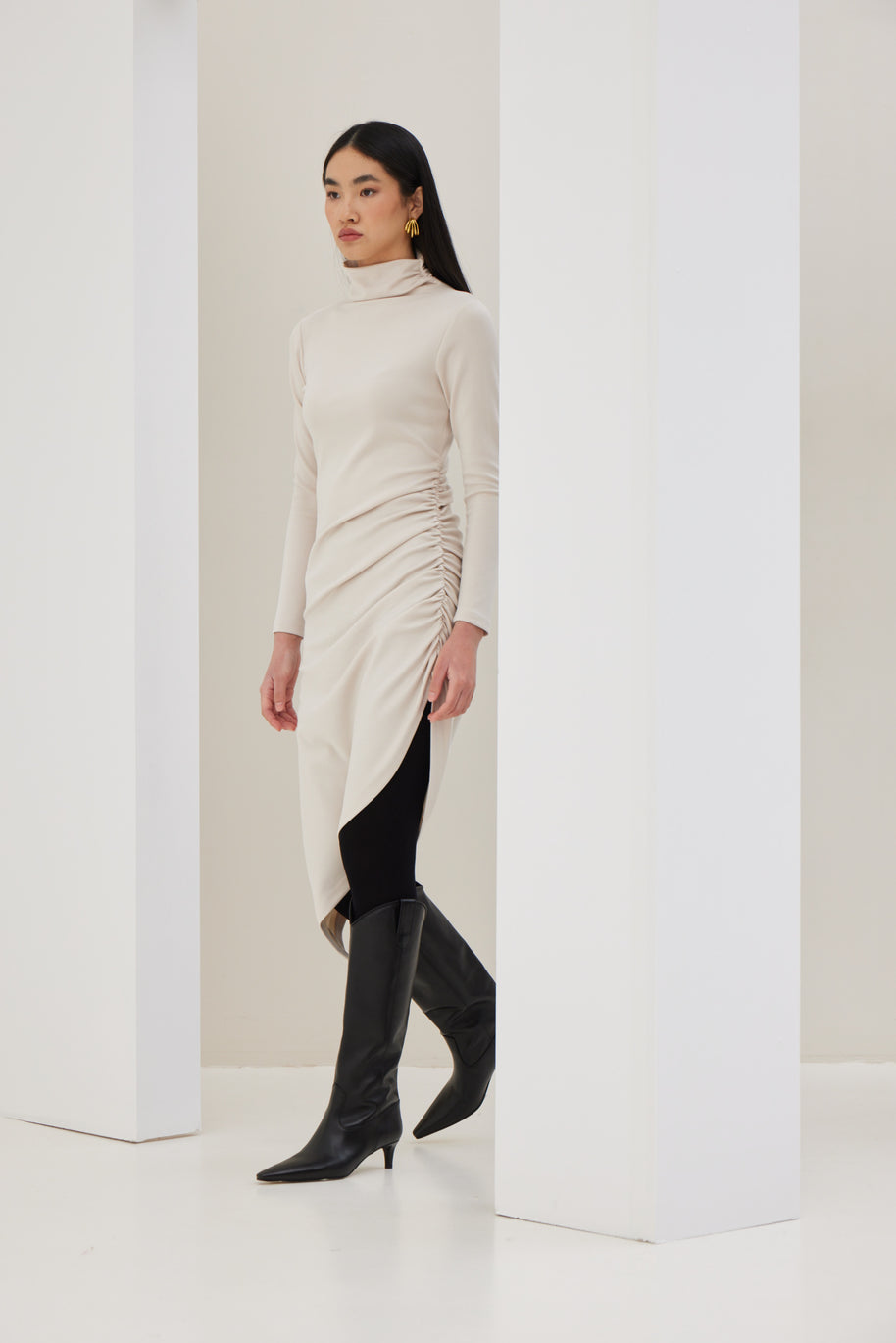 Ασύμμετρο Ελαστικό Φόρεμα