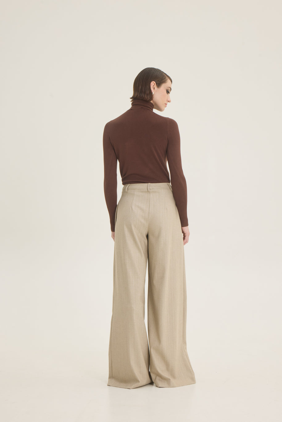 Wide leg trousers