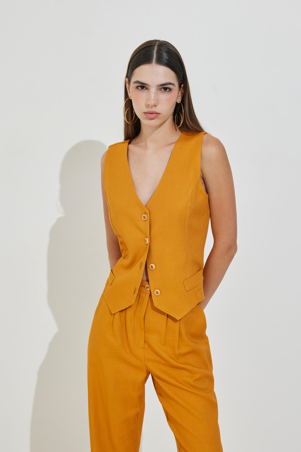 Classic Linen Vest