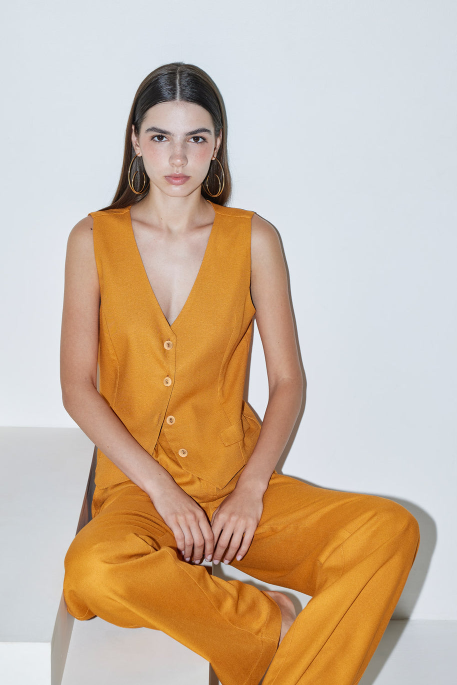 Classic Linen Vest