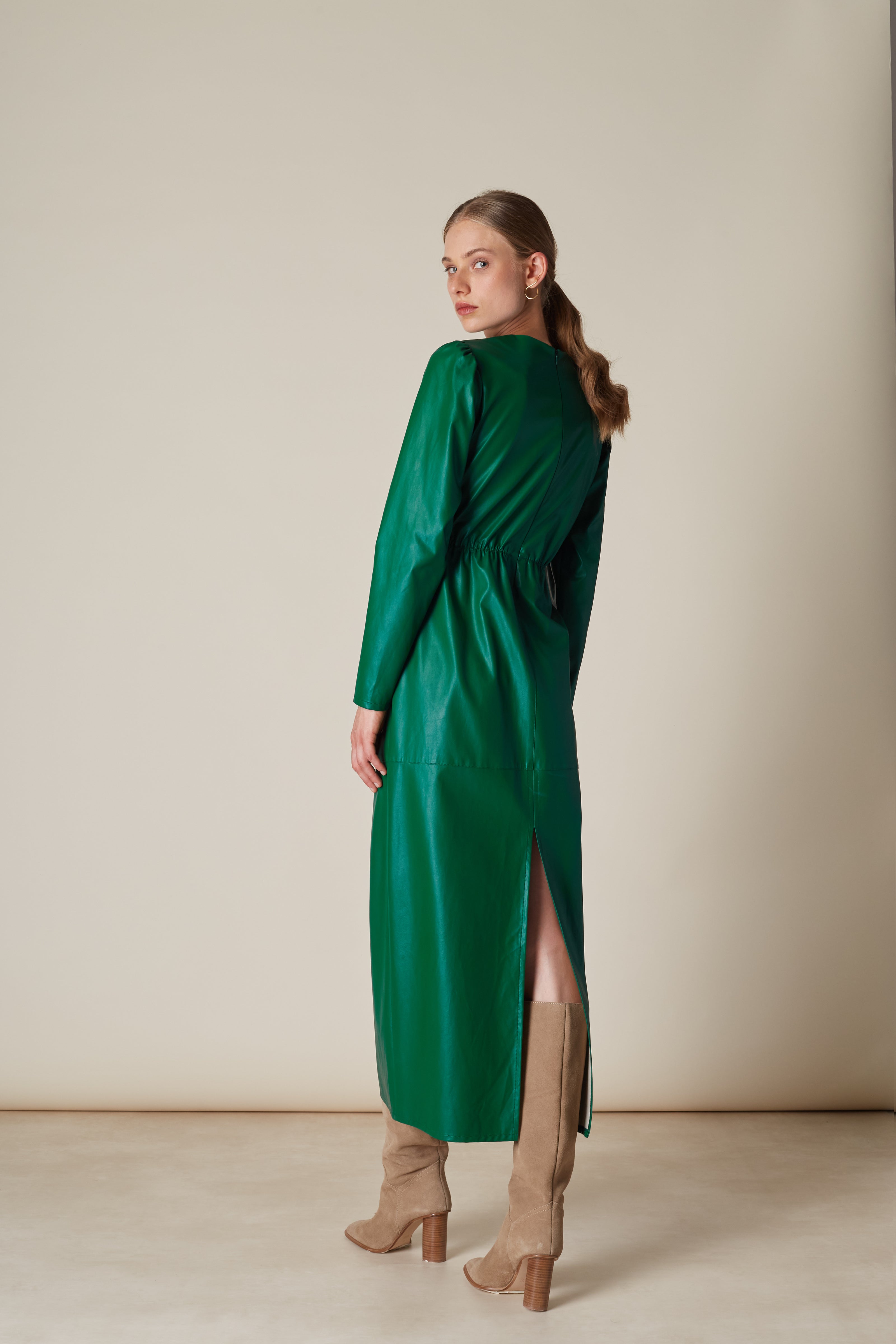 Dress with Back Opening in Skirt