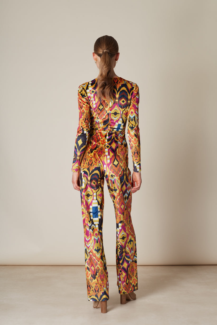 Εμπριμέ Ολόσωμη Φόρμα