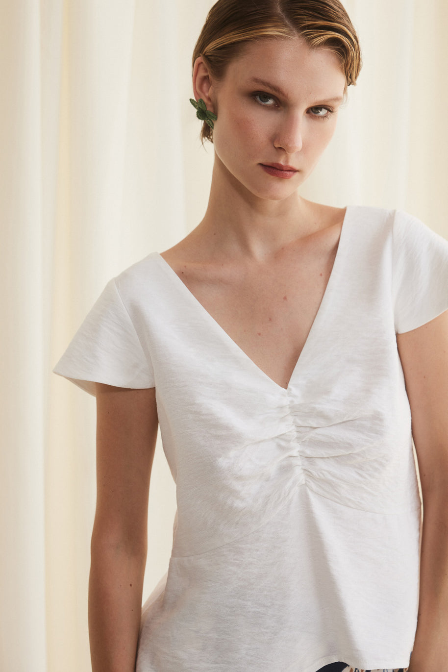 Blouse with Front Runch