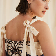Short Blouse with Flowers