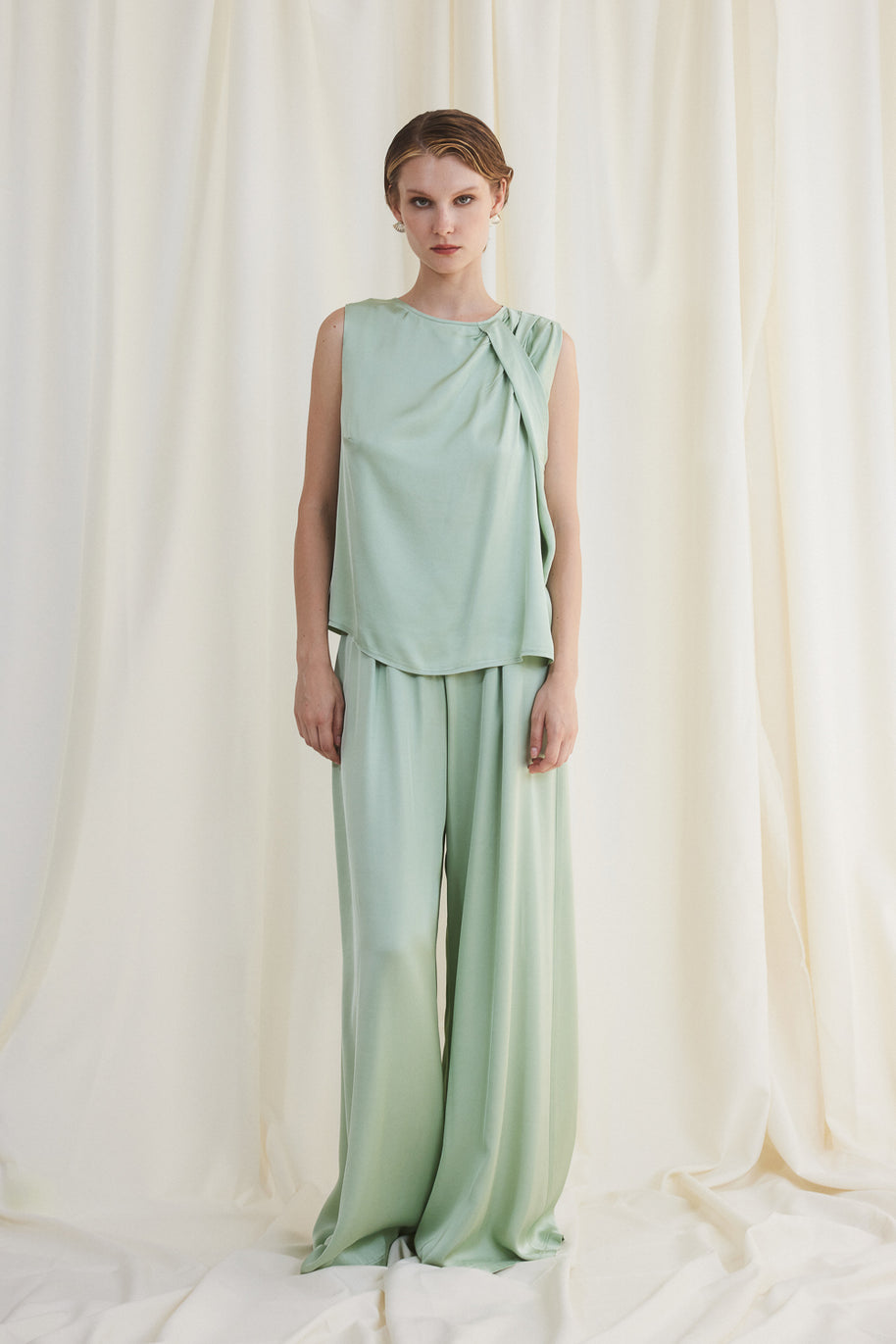 Off-the-shoulder Blouse