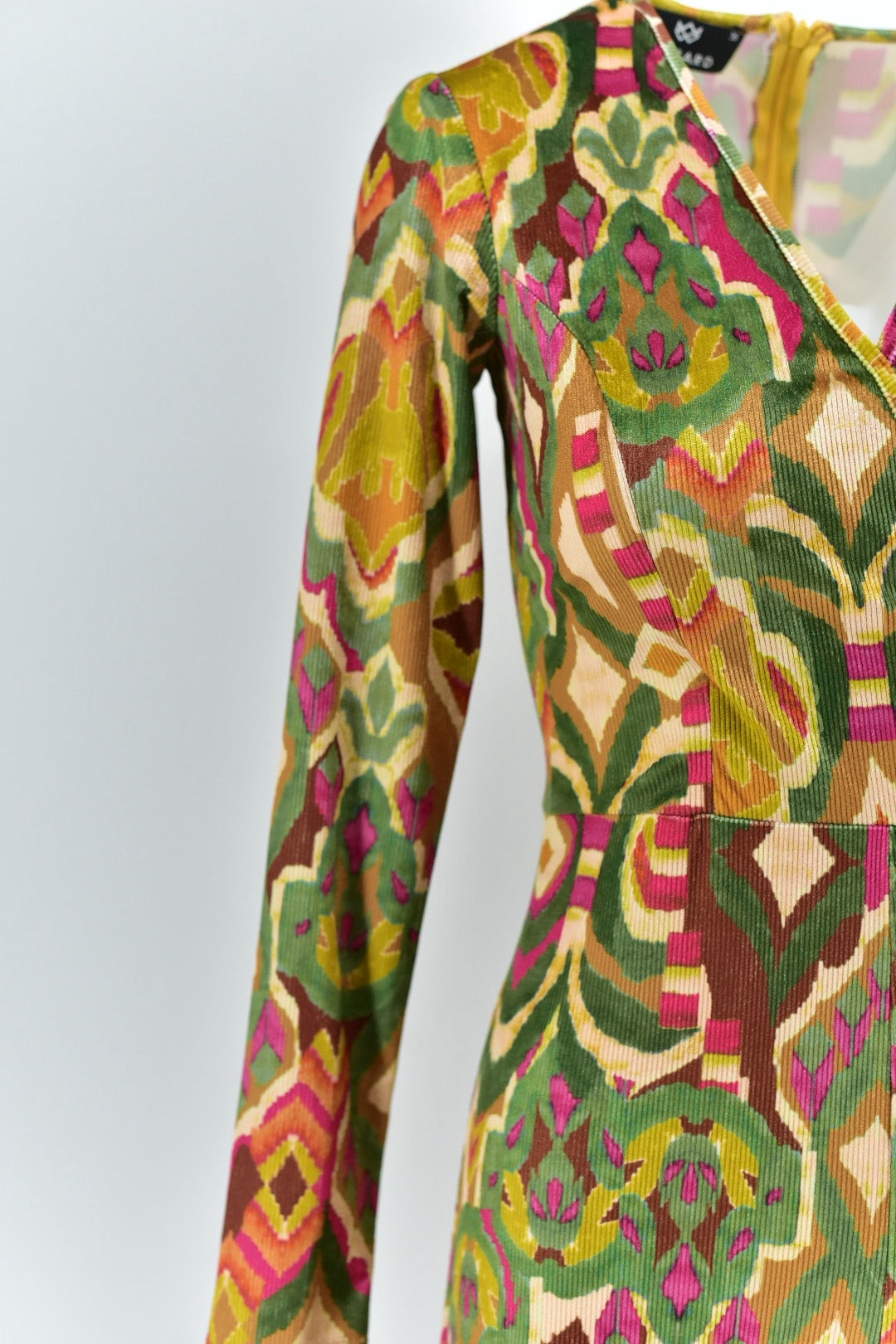 Εμπριμέ Ολόσωμη Φόρμα