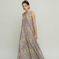 Dress in a Wide Line